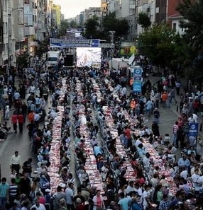 Ankara iekli sokak iftarlar